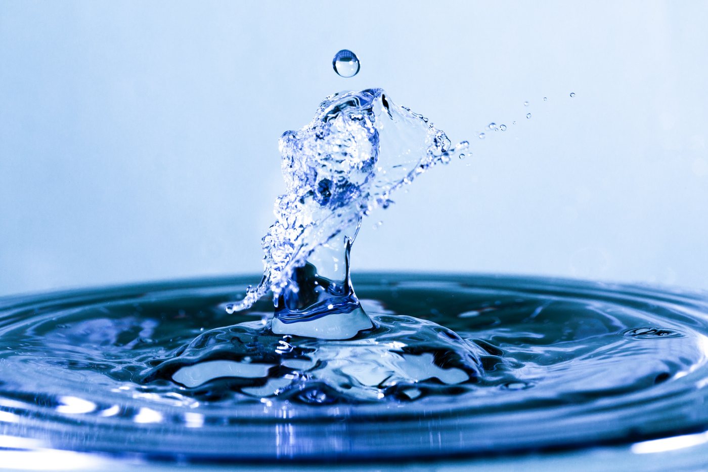 Pure crystal water splash - AquaZen Purity